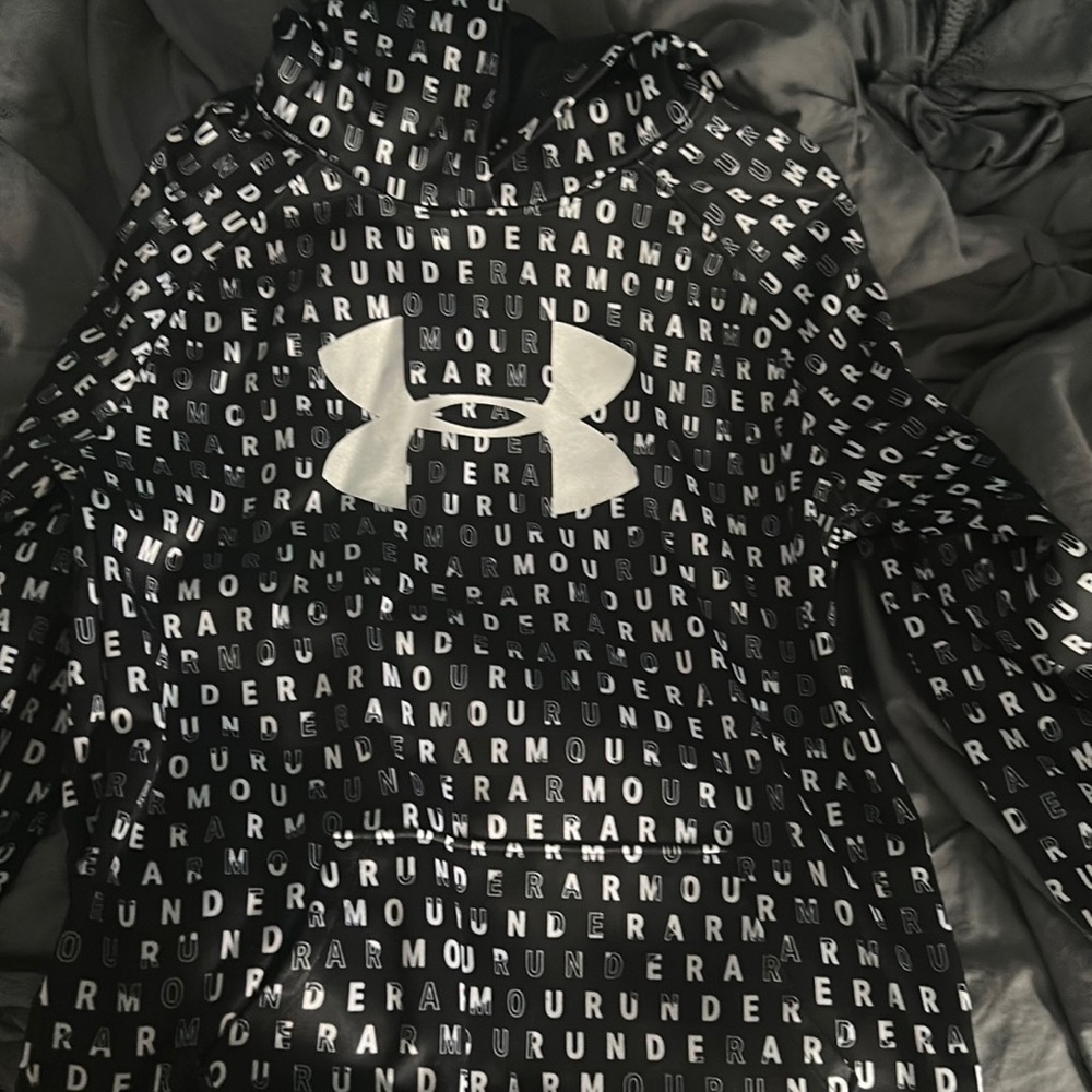 Under armor hoodie brand new never worn
